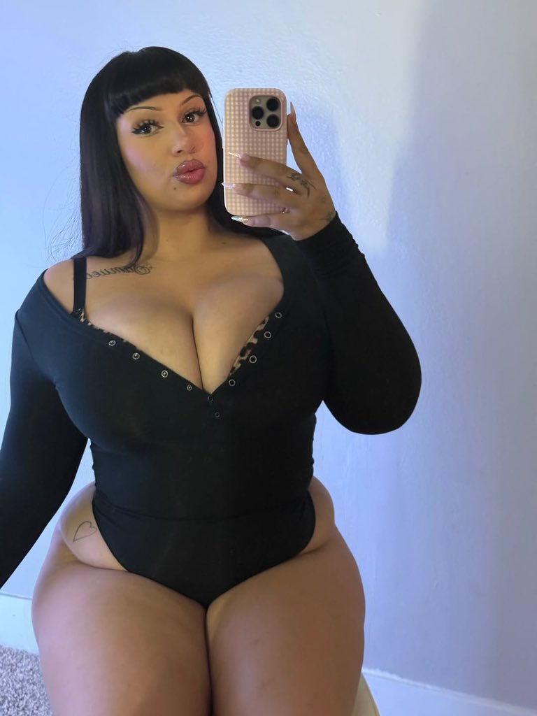 Alexis Babydoll gallery photo 3